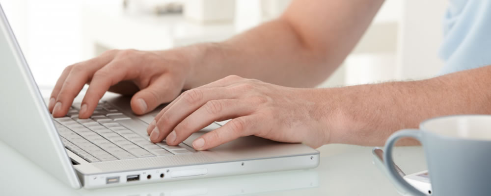 語言程序、資料庫